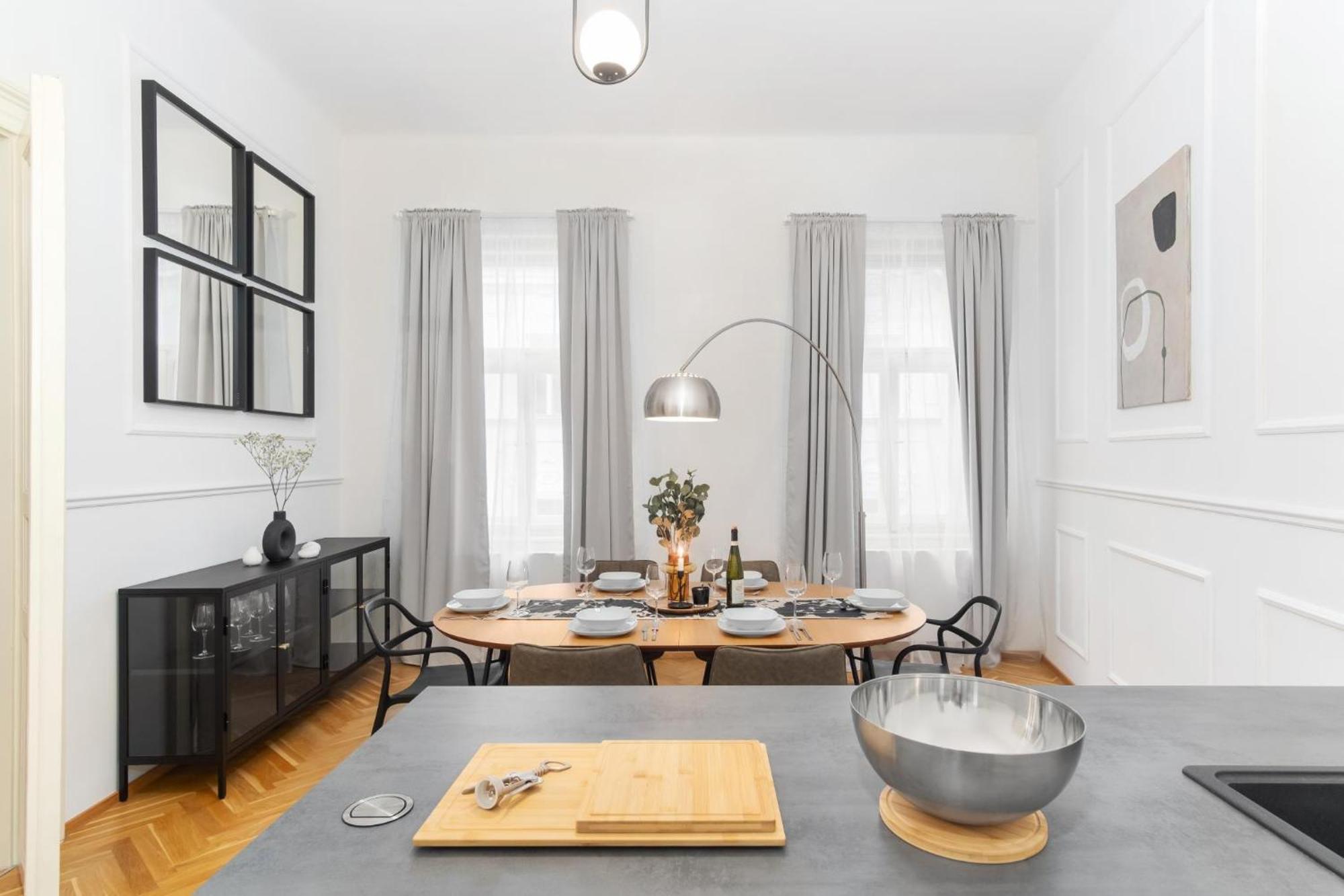 Stru House By Prague Days - Luxurious Apartments Next To National Theatre Екстер'єр фото